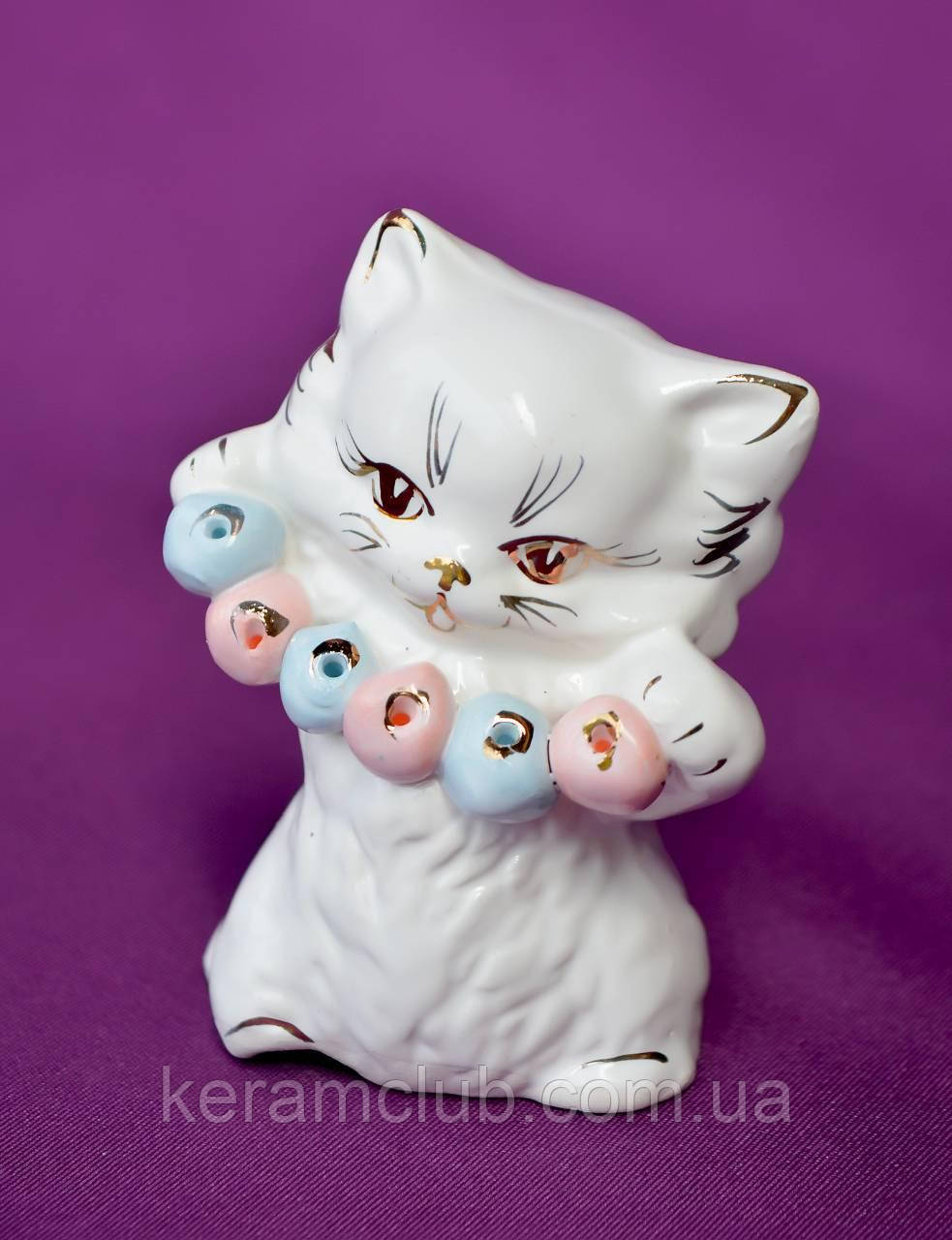 Сувенір котик із бусами h 8 см