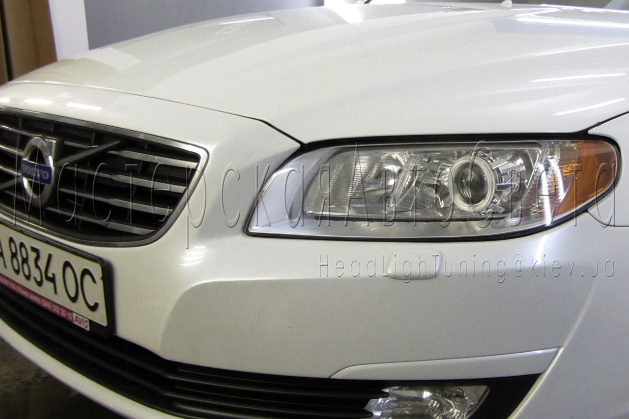 Volvo S 80 — встановлення бікононових лінз Infolight Ultimate 2,5" в фари