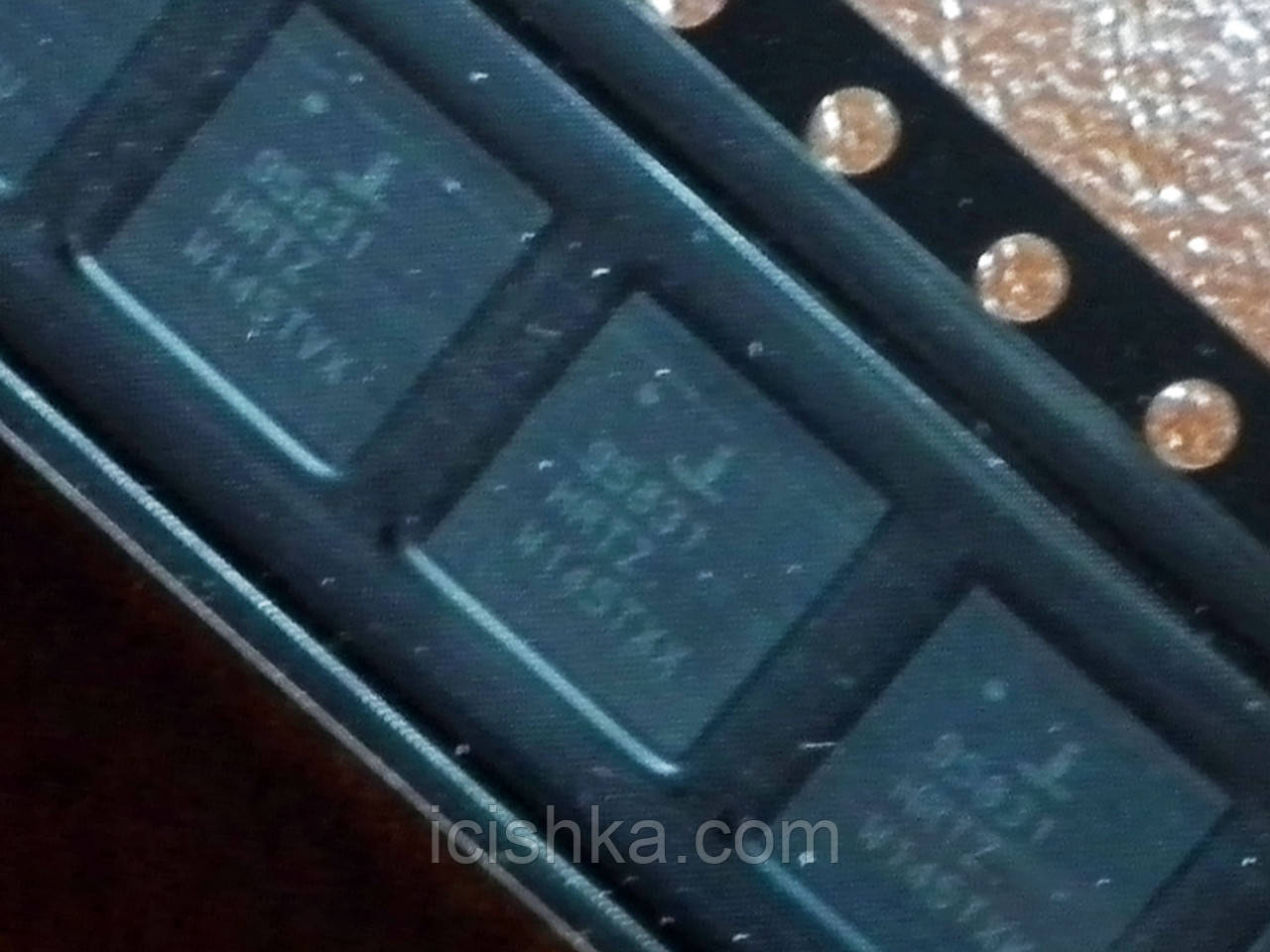 ISL95831 / ISL95831HRTZ — контролер живлення IMVP