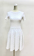 Плаття жіноче літнє біле приталене розкльошена спідниця яскраве модне стильне легке