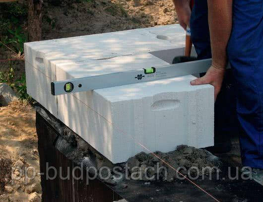 Як укласти перший ряд газоблоків самому Як укласти перший ряд газоблоків самому