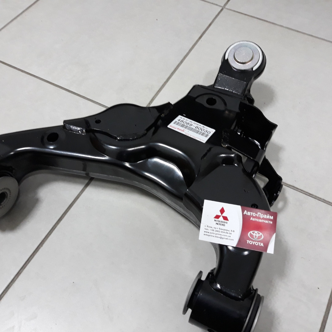РИЧАГ підвіски нижній LH Toyota Land Cruiser 200 Lexus LX570, фото 1