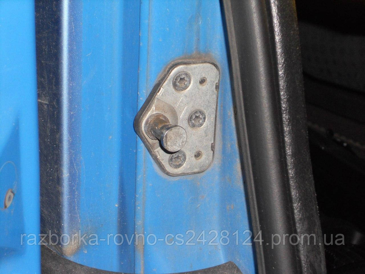 Купить Скоба замка сдвижной двери на Renault Master, Opel Movano ...