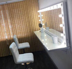 Дзеркало для візажиста з поличкою V195