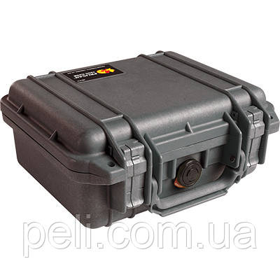 Захисний кейс для захисту фотоапарата, портативної відеокамери формату Mini DV або HD та іншого обладнання.