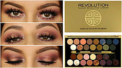 MAKEUP REVOLUTION Fortune Favours the Brave палетка тіней з дзеркальцем та аплікатором