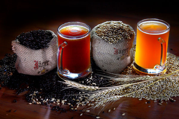 Картина з бурштину "Пивний вечір" купити подарунок колезі чоловікові, фото 1