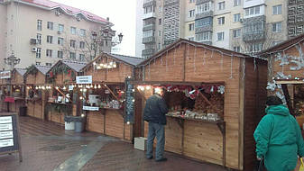 Возможно изготовление киосков разных форм и размеров а также утеплённых киосков, покрытие крыши профнастилом, металлочерепицей, гибкой кровлей.

