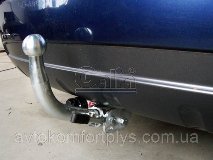 Фаркоп Kia Carens 2006-2012
