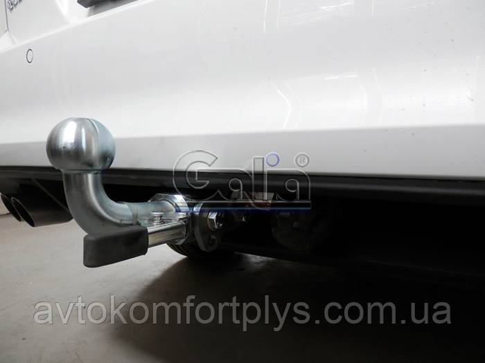 Фаркоп Volkswagen Golf універсал 2012-