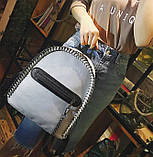 Модний рюкзак жіночий міський. Рюкзак для дівчинки Стела з ланцюгами (сірий), фото 3