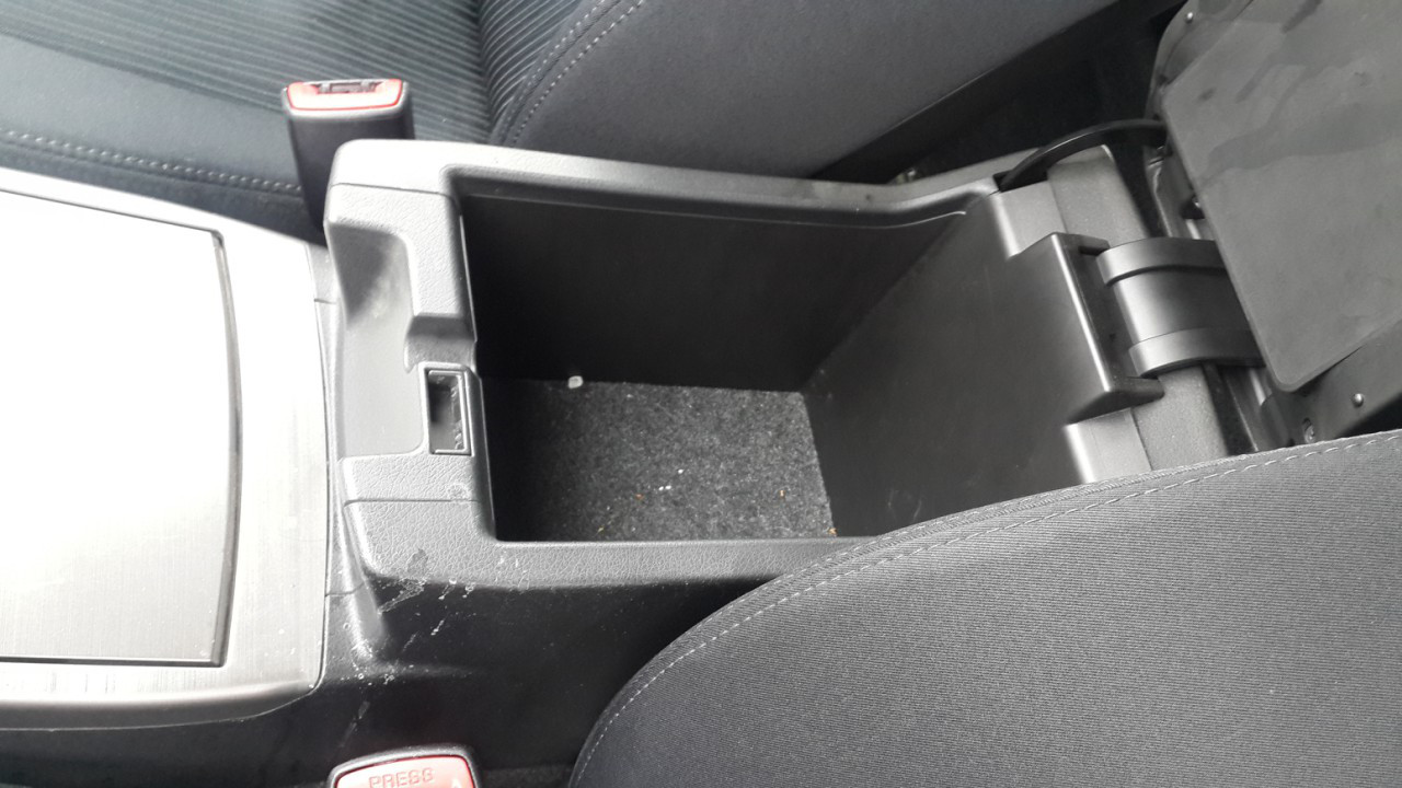 Нижня частина підлокітника Subaru Legacy, Outback B14, 2009-2014, 92114AJ010VH