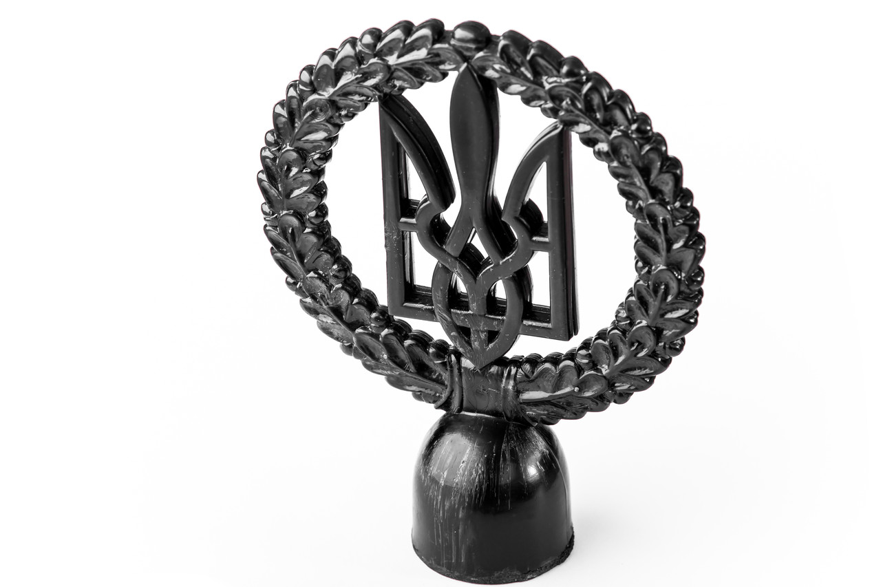 Флагштоки герб України