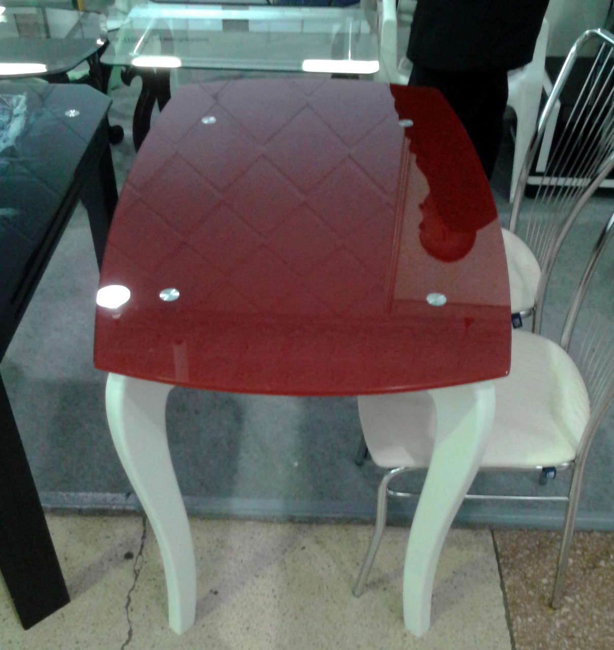 Скляний стіл на кухню на дерев'яних ніжках ДКС Класик-2 Антонік, колір на вибір