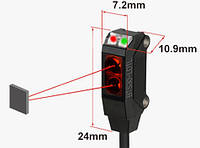 Рефлекторный фотодатчик 10-200 мм на затемнение PNP