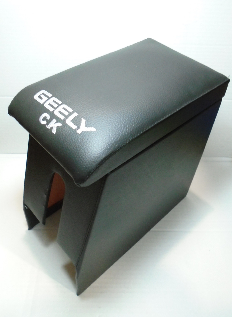 Підлокітник Geely CK чорний з вишивкою