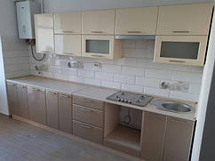 Корпус дуб молочний. Фасад медовий перламутр/ кремовий перламутр