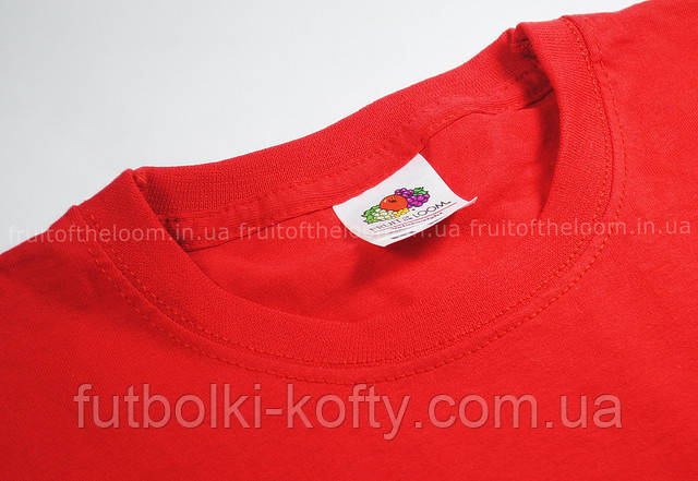 Красная детская футболка с длинным рукавом