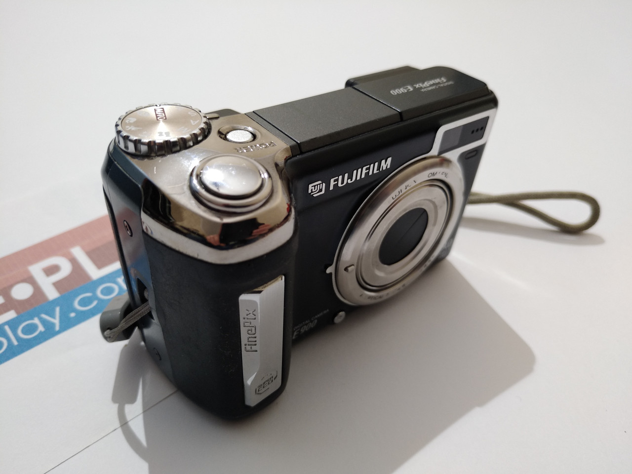 Цифровой фотоаппарат Fujifilm FinePix E900 9.0Mp (с
