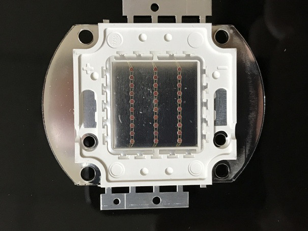 Світлодіод матричний PREMIUM СОВ для прожектора SL-30 30W червоний (45Х45 mil) Код.59168