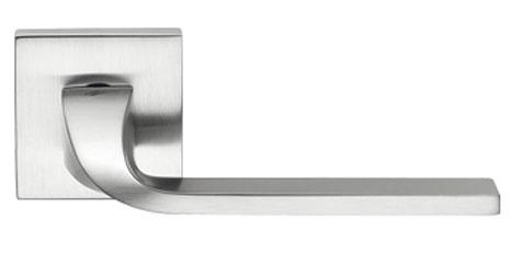 Дверна ручка COLOMBO ISY BL 11 (6 мм) матовий хром