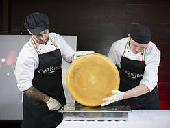 Пармезан - король італійських сирів