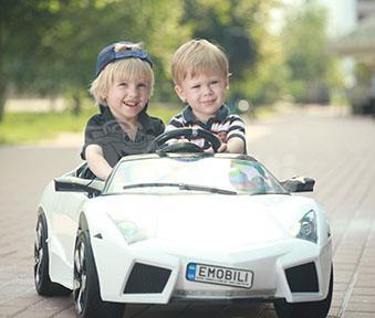 Дитячий електромобіль Lamborghini, м'які колеса EVA, 5-точкові ремені безпеки, пульт блютуз