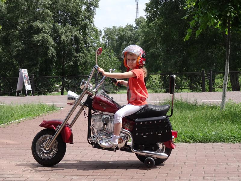 Електромотоцикл для дітей Харлей, АКБ 2 шт. по 6v 12ah, мотори RPM 13500 сірі, заводиться з ключа, фото 1