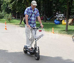 Електроскутер Crafter Street Racer 36 вольтів 800 ватів