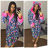 Халат теплий м'який короткий темно-сірий із рожевим вушкам на капюшоні мікі, фото 3