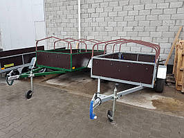 Причіп з однією віссю 2,5 м х 1,4 м. Фанерний борт.