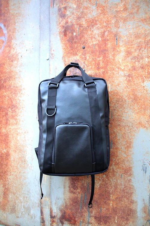 Міський рюкзак Kona Docker Black 2.0