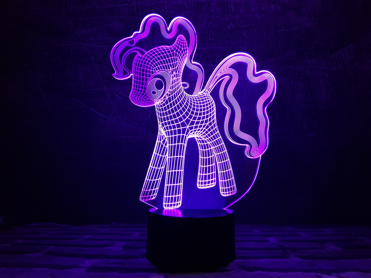 3D ночник "My Little Pony" (УВЕЛИЧЕННОЕ ИЗОБРАЖЕНИЕ) + пульт ДУ +сетевой адаптер +батарейки (3ААА) 3DTOYSLAMP - фото 2 - id-p554345822