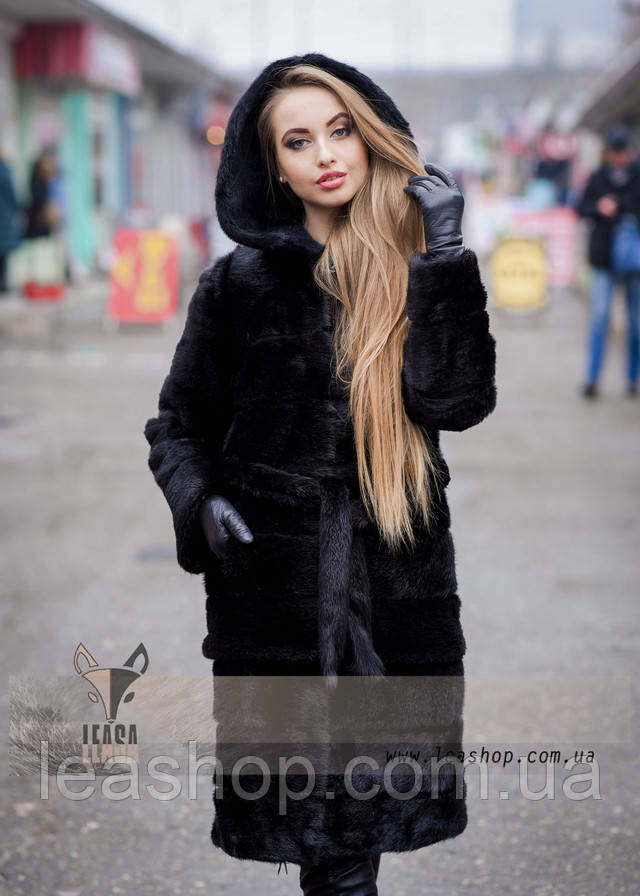 Жіноча шуба з щипаної нутрії, детальні фото
