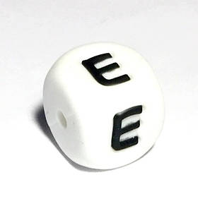 Літера Е (силіконові намистини)