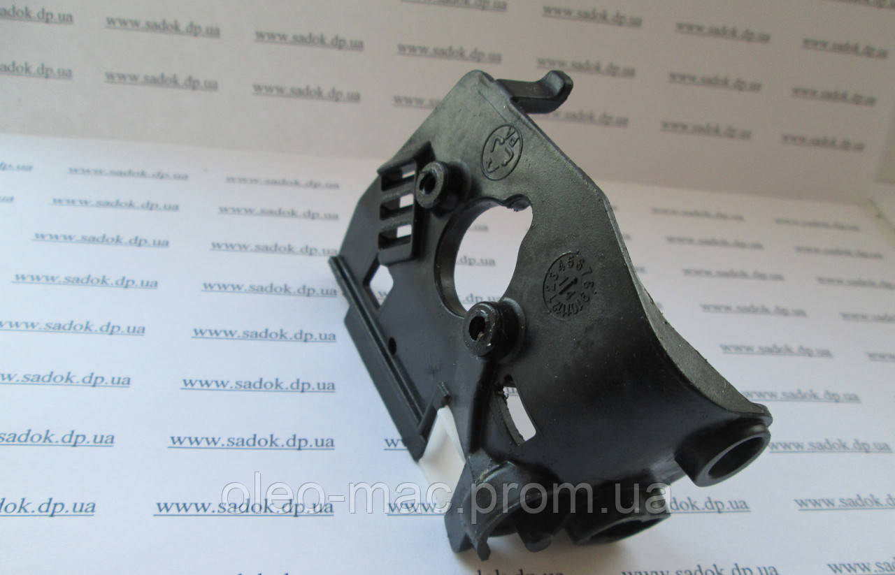 Суппорт коліна для бензопили Oleo-Mac GS 35 C