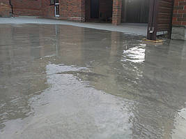 Поверхность выглядит эстетически более привлекательной, чем при выравнивании по маякам с помощью правИла.