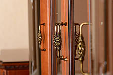 Вітрина (сервант) дерев'яна в класичному стилі  Платина РКБ-Меблі 2-х радіусна, колір на вибір, фото 2