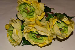 Букет Камелій салатово-жовтий