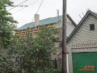 Монтаж кровли из металочерепицы Монтеррей.