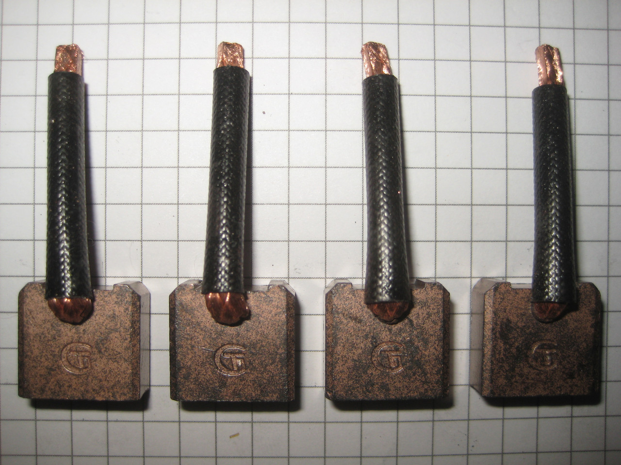 Щітки стартера BSX140 AS 7*16*15