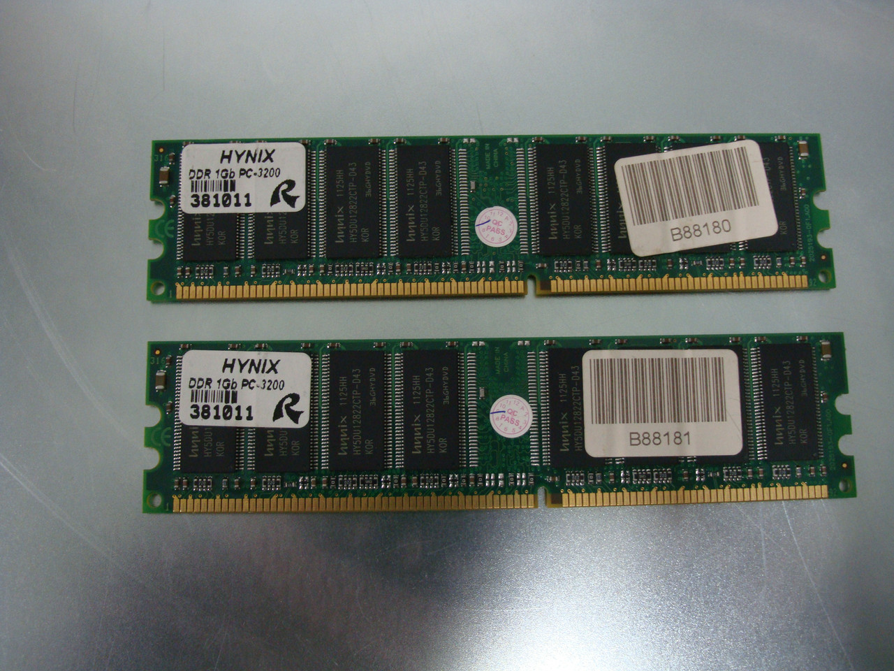 Оперативна пам'ять Hynix 1 GB DDR1 для настільного комп'ютера, фото 1