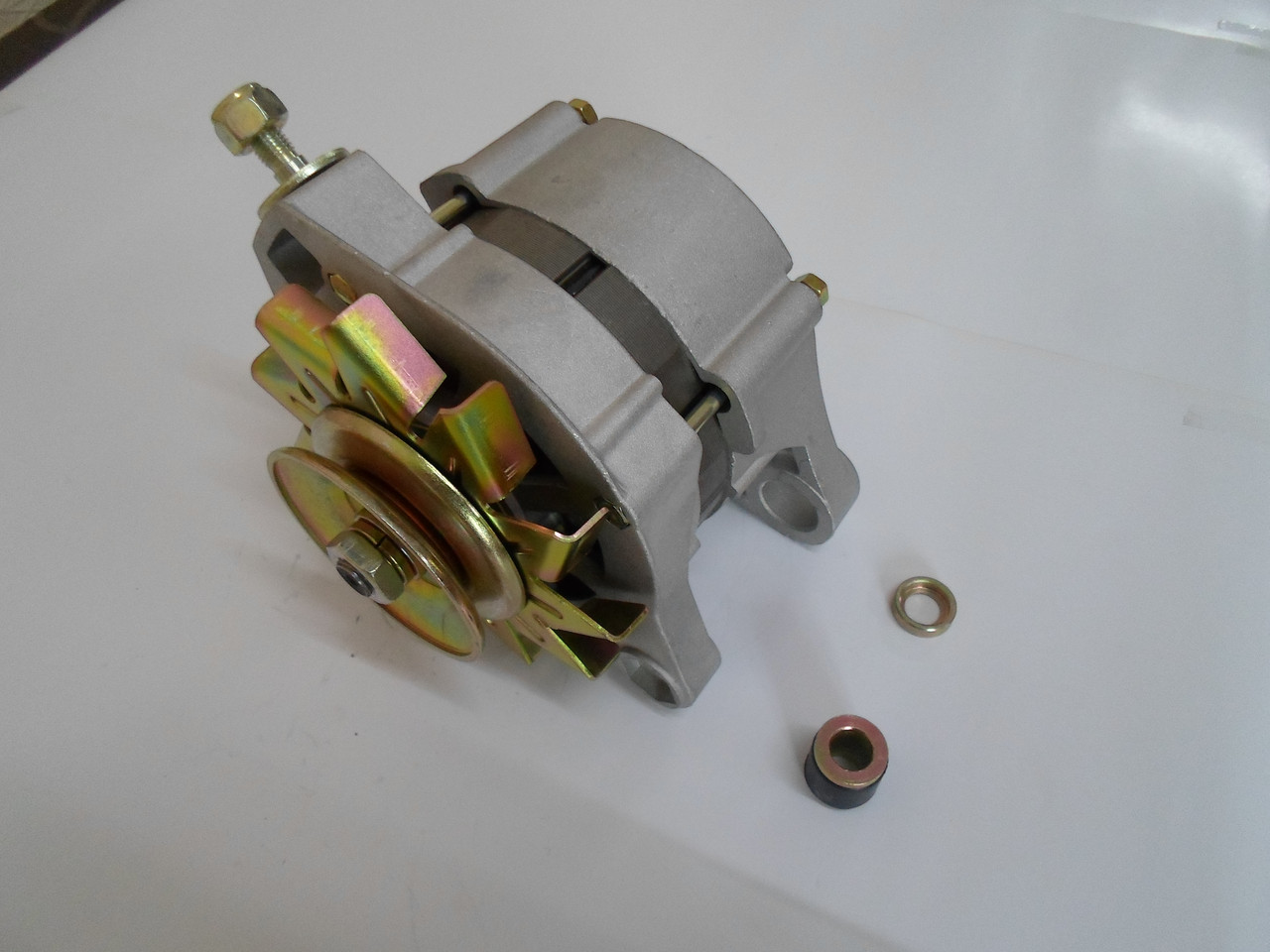 Генератор ВАЗ 2101,-02,-03,-06 14В 42А <ДК>, фото 1