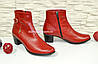 Жіночі класичні шкіряні черевики на стійкому каблуці, колір червоний, фото 2