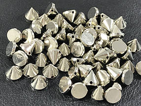 Шипи пластикові пришивні кольори срібло 8х7 мм поштучно/паковання