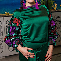 Вишитий дизайнерський костюм