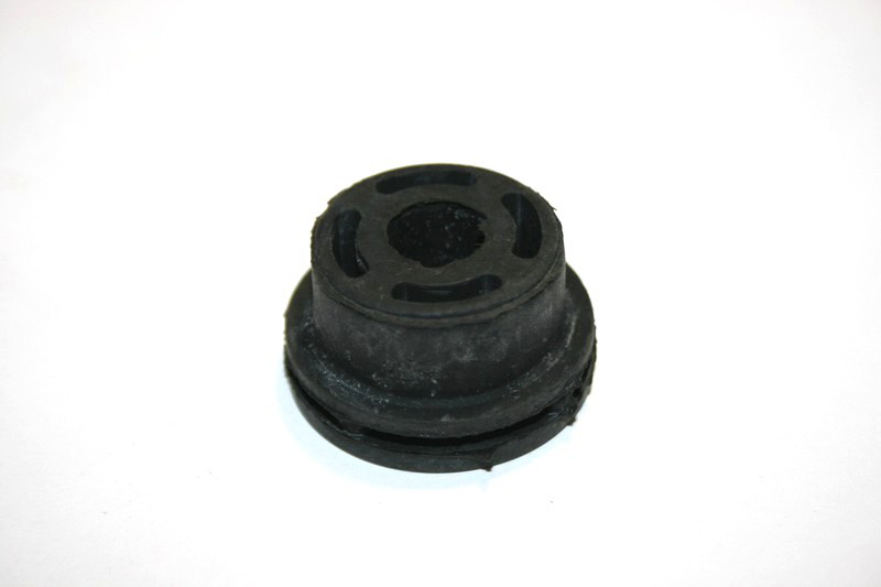 Втулка радіатора НЕКСІЯ верх., фото 1