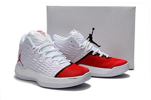 Чоловічі баскетбольні кросівки Nike Air Jordan Melo M13 White