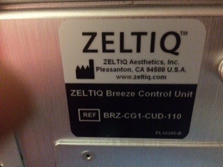 Zeltiq Coolsculpting Аппарат для неинвазивного лечения большого спектра лишних жировых отложений - фото 3 - id-p569576138