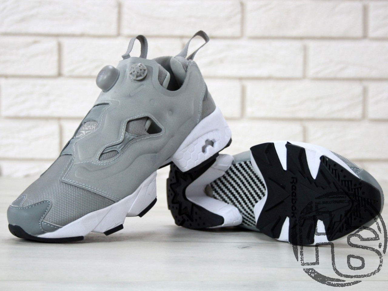 Reebok 2024 instapump grey